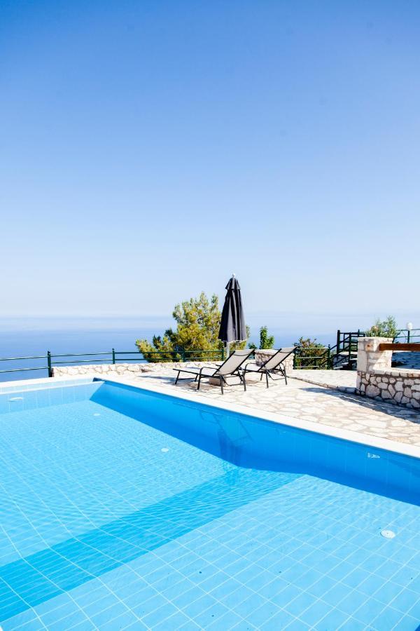 Villa Skyfall Kalamítsi 外观 照片